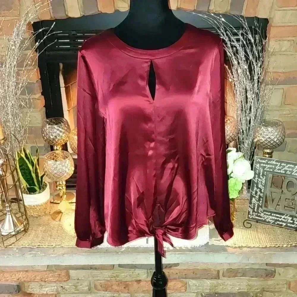 Cupio Womens Top